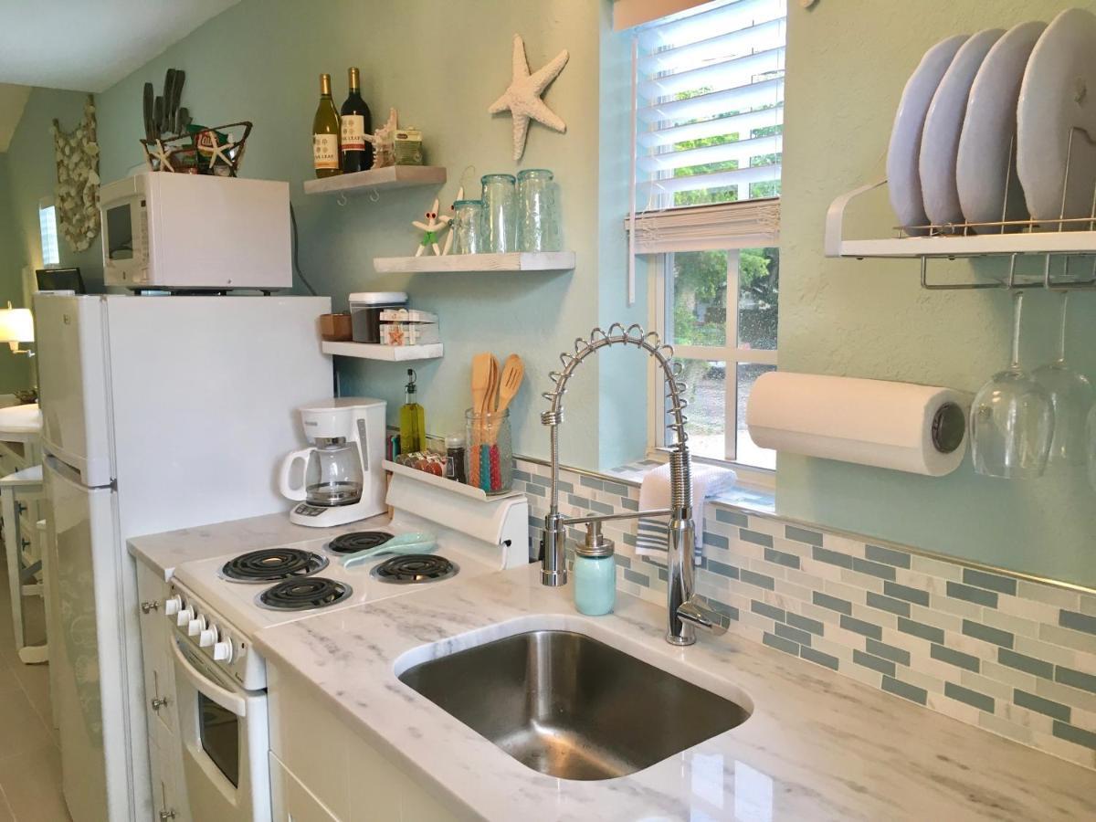 Coastal Studio Escape! North North Naples Esterno foto